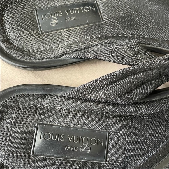 Louis Vuitton Black Damier Thong Sandals - Picture 2 of 5